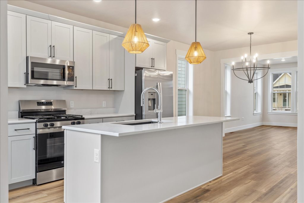 1867 Annafeld Parkway W