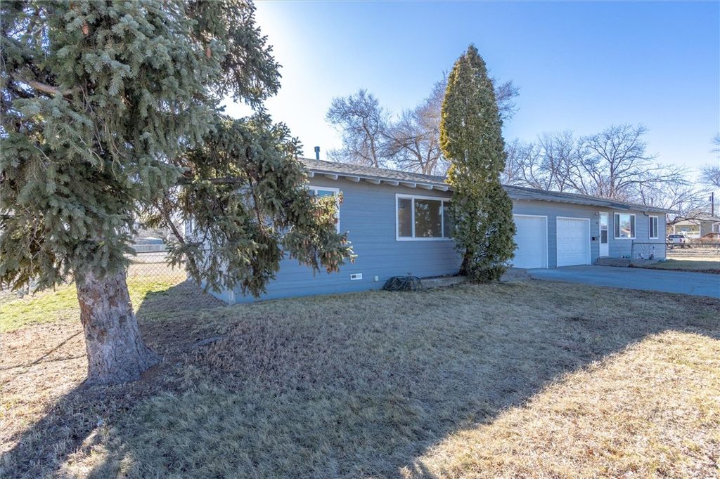 Photo of 1736-1740 Broadwater Avenue, Billings, MT 59102 (MLS # 357024)
