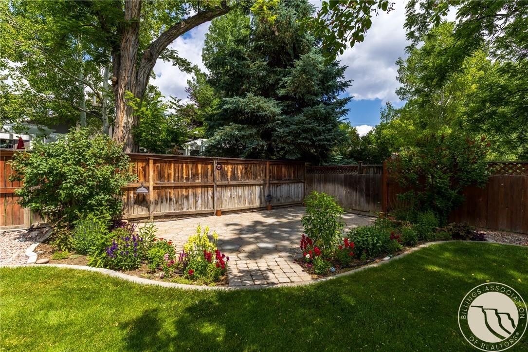 2414 Ivy Lane