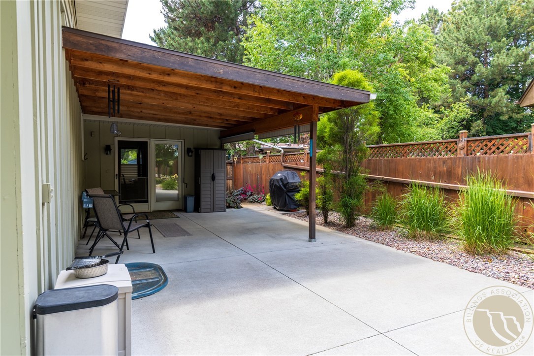 2414 Ivy Lane