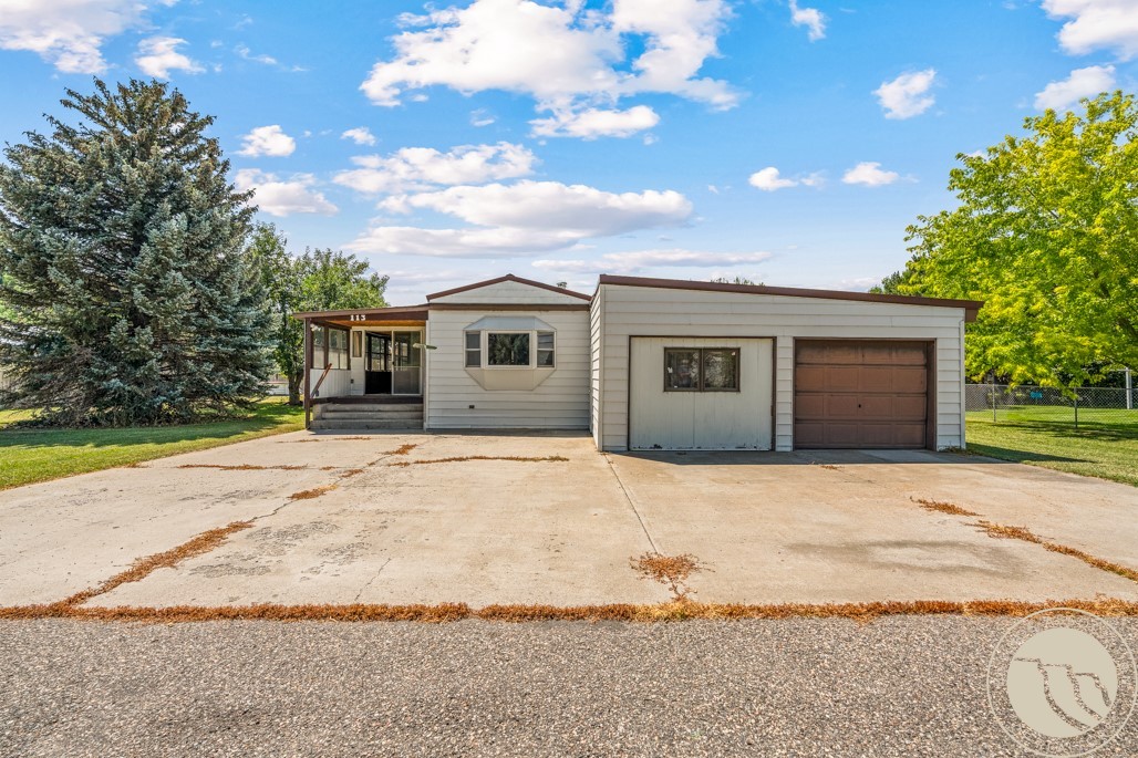 113 4th ST SW
