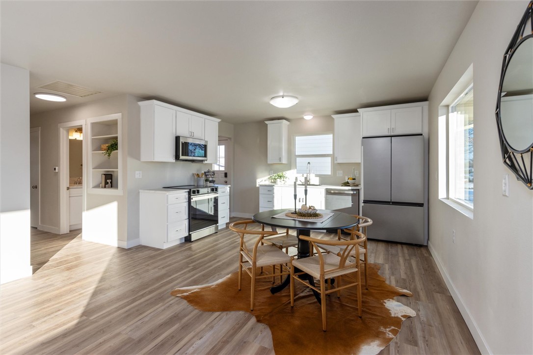 1823 Alderson Avenue