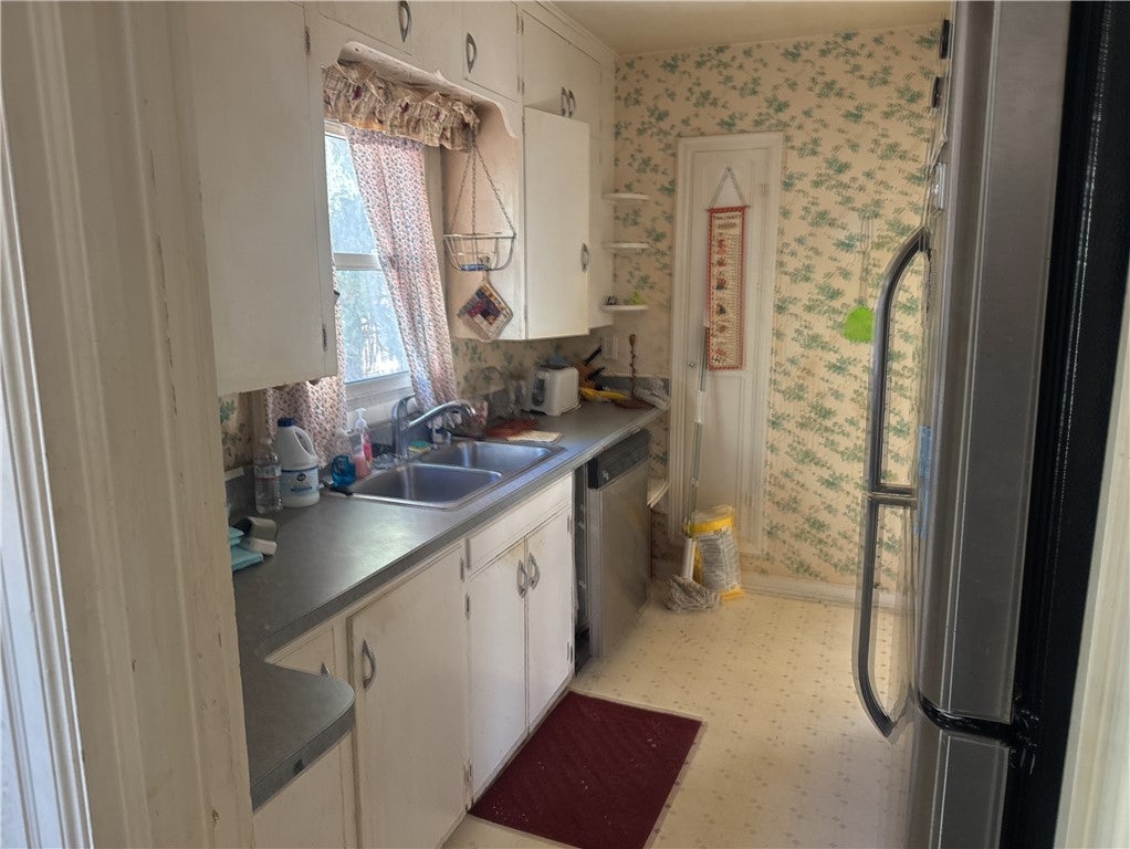 319 W 3rd Street