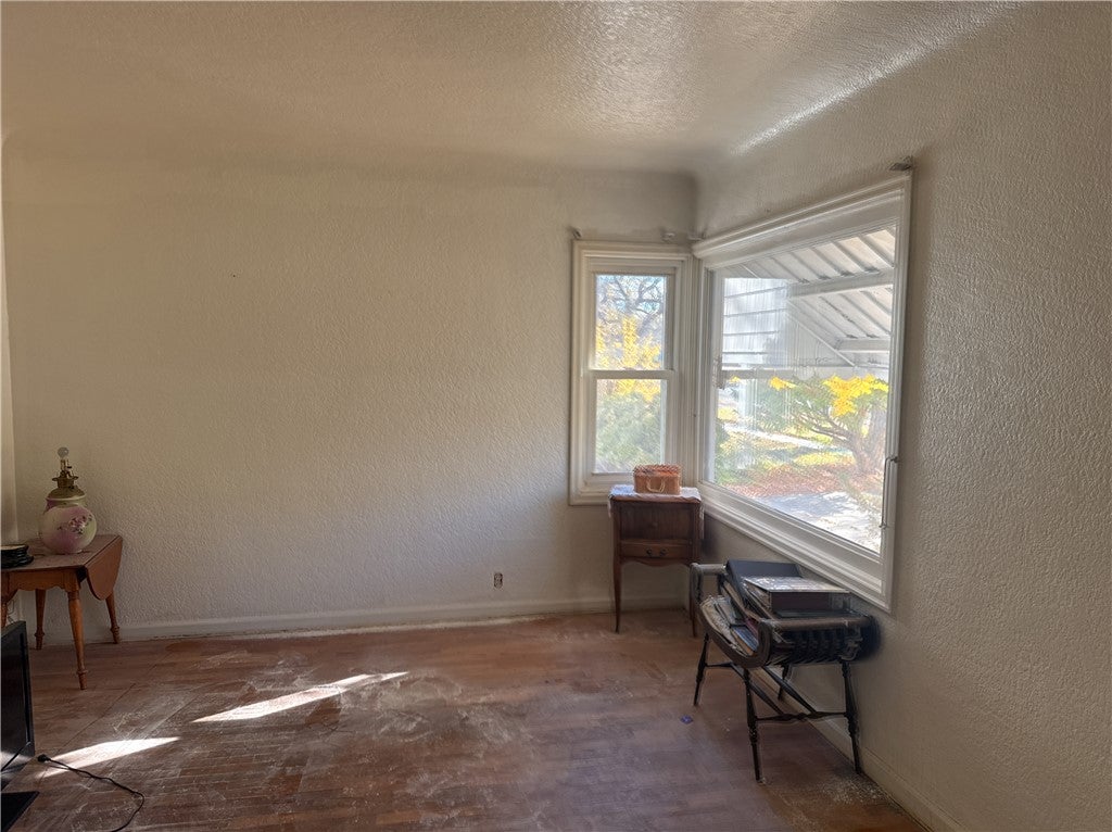 319 W 3rd Street