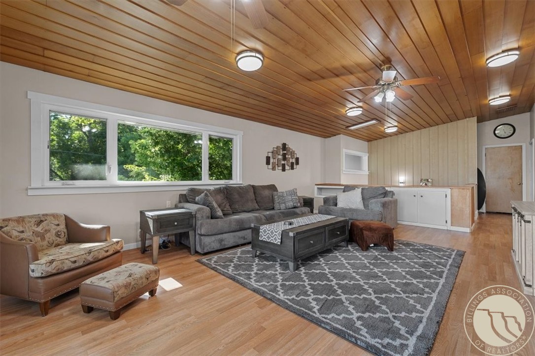 3003 Macona Lane
