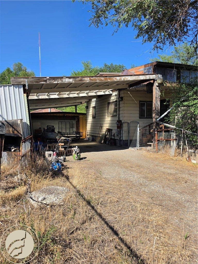 3009 Jansma Avenue
