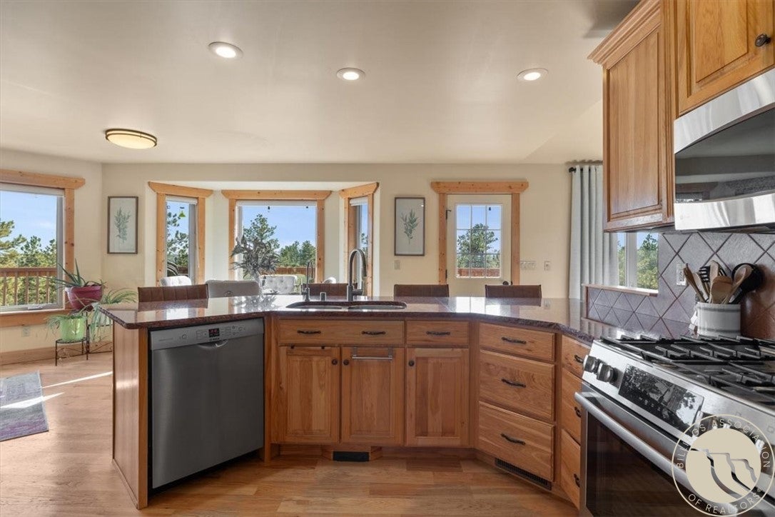 21 Crazy Mountain Vista Road