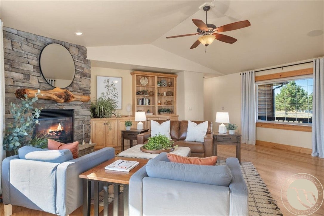 21 Crazy Mountain Vista Road