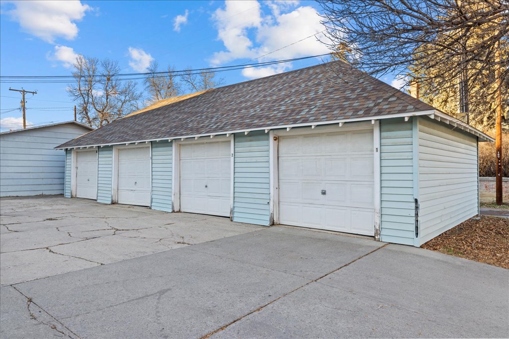 105 Yellowstone Avenue