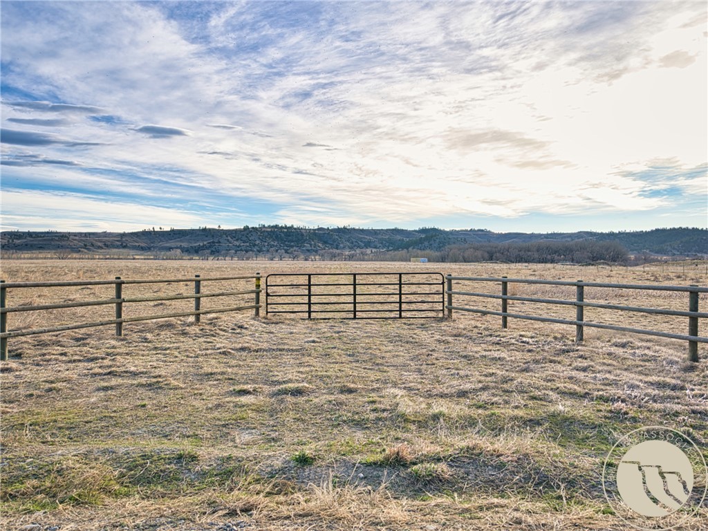 97 Balfour Loop Road