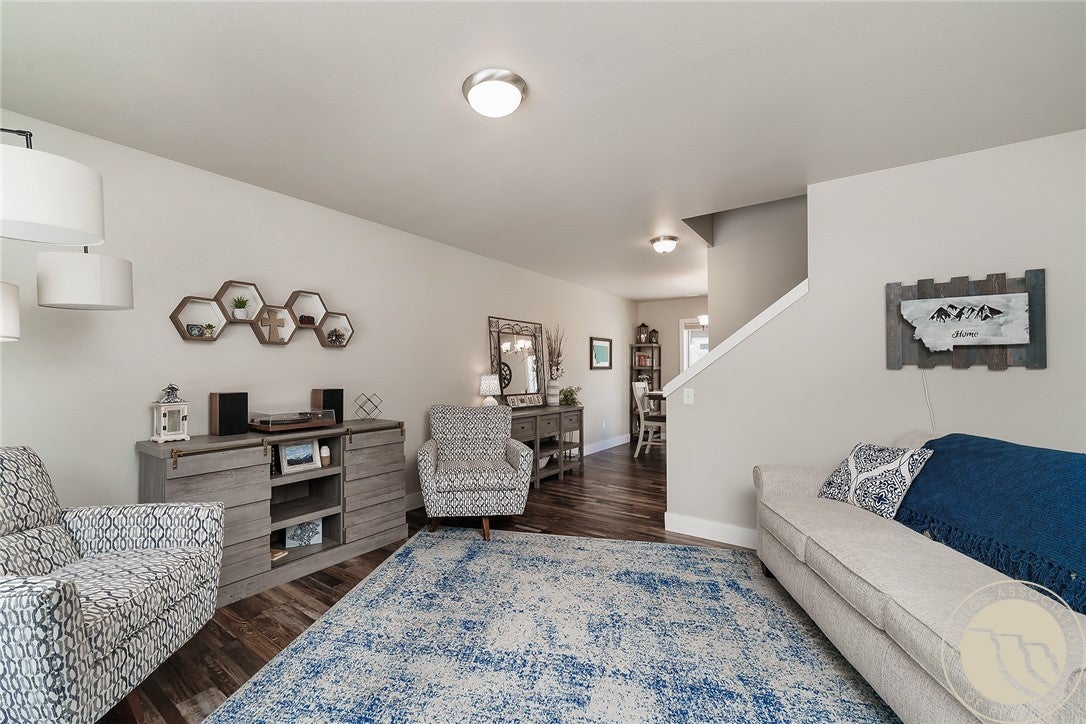 912 Midway Lane #1