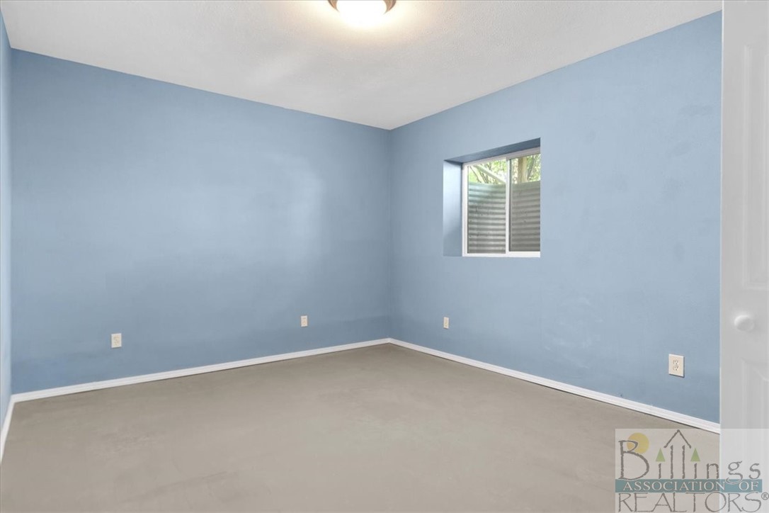 Billings, Montana 59106, United States, 5 Bedrooms Bedrooms, ,3 BathroomsBathrooms,Residential,Contingent,68267