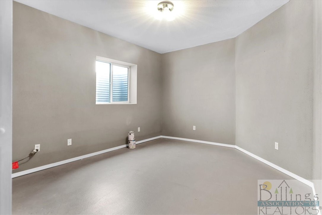 Billings, Montana 59106, United States, 5 Bedrooms Bedrooms, ,3 BathroomsBathrooms,Residential,Contingent,68267