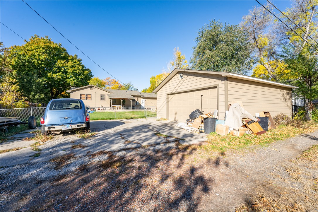 2215 Patricia Lane