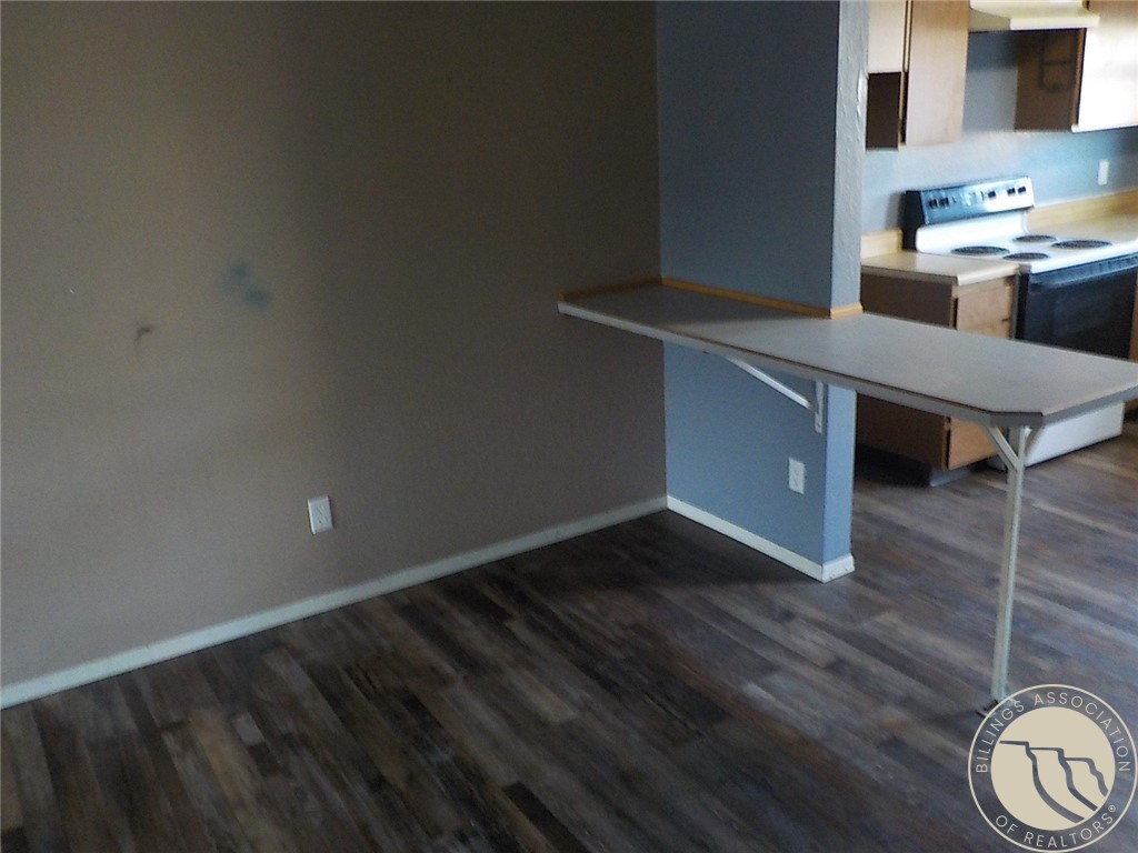 4027 Cambridge Drive