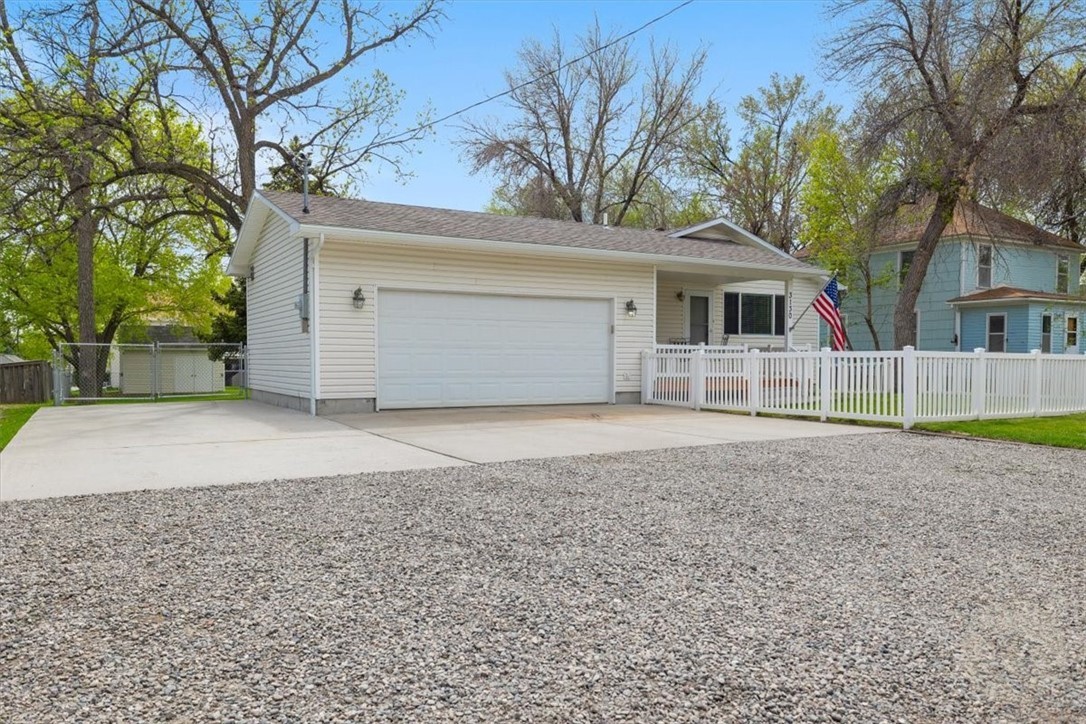 3130 Boulder