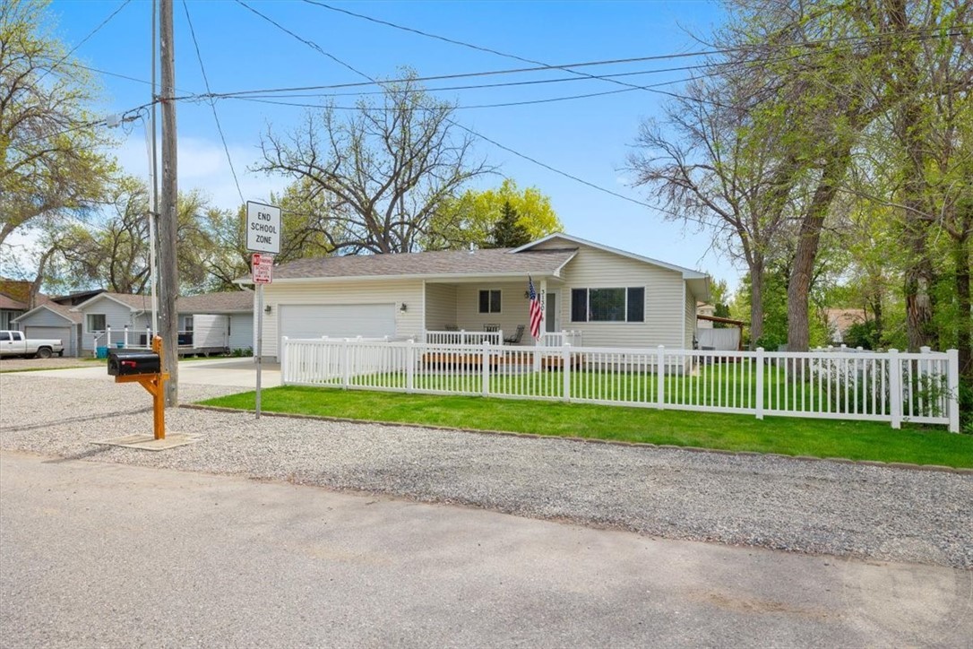 3130 Boulder