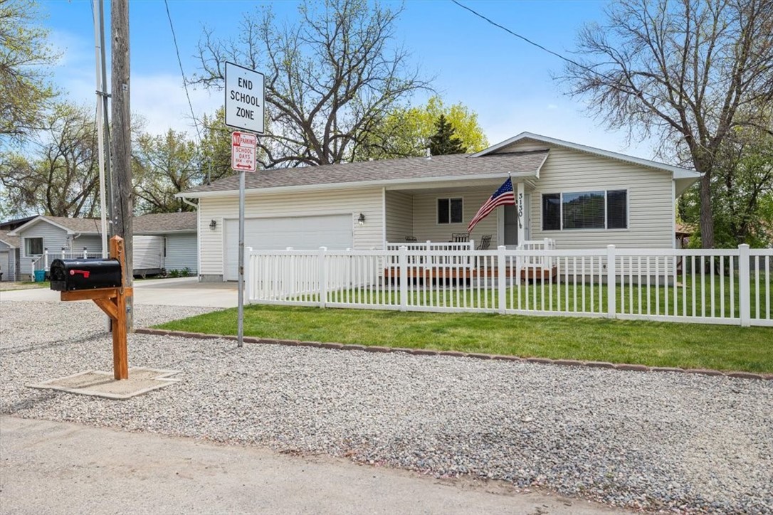 3130 Boulder
