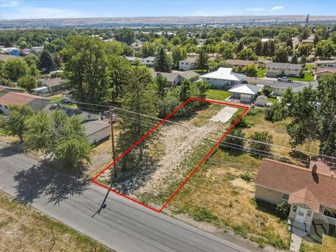 306 W 12th Street Laurel MT 59044