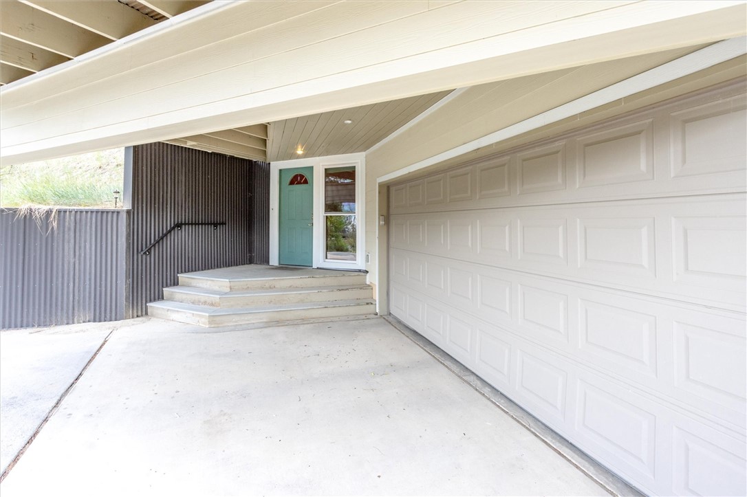 3339 38th Street W