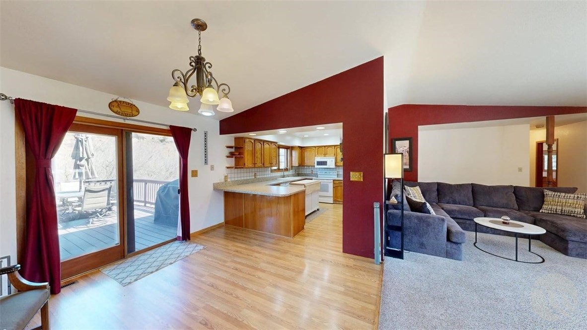 521 Indian Trail