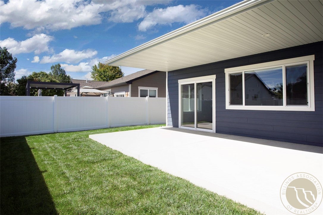 3554 Crater Lake Avenue