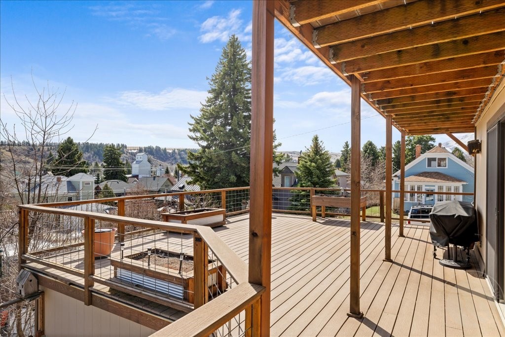 Red Lodge, Montana 59068, United States, 4 Bedrooms Bedrooms, ,4 BathroomsBathrooms,Residential,Active,112048