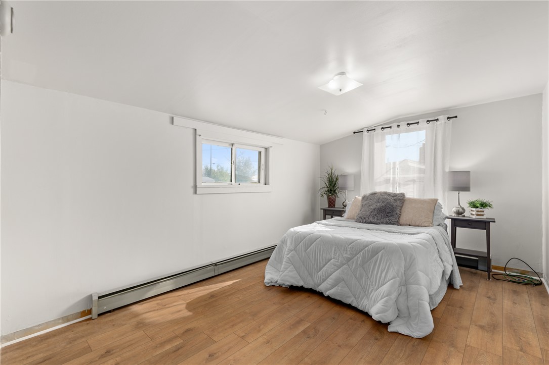 512 3rd Street E