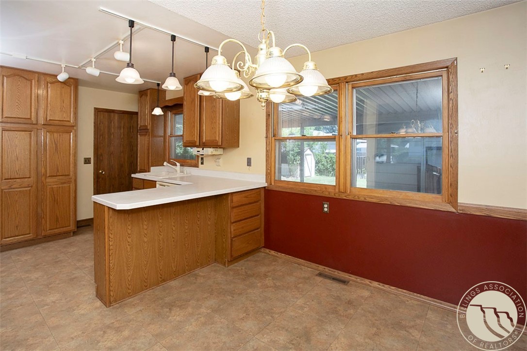 Billings, Montana 59102, United States, 5 Bedrooms Bedrooms, ,2 BathroomsBathrooms,Residential,Active,167741