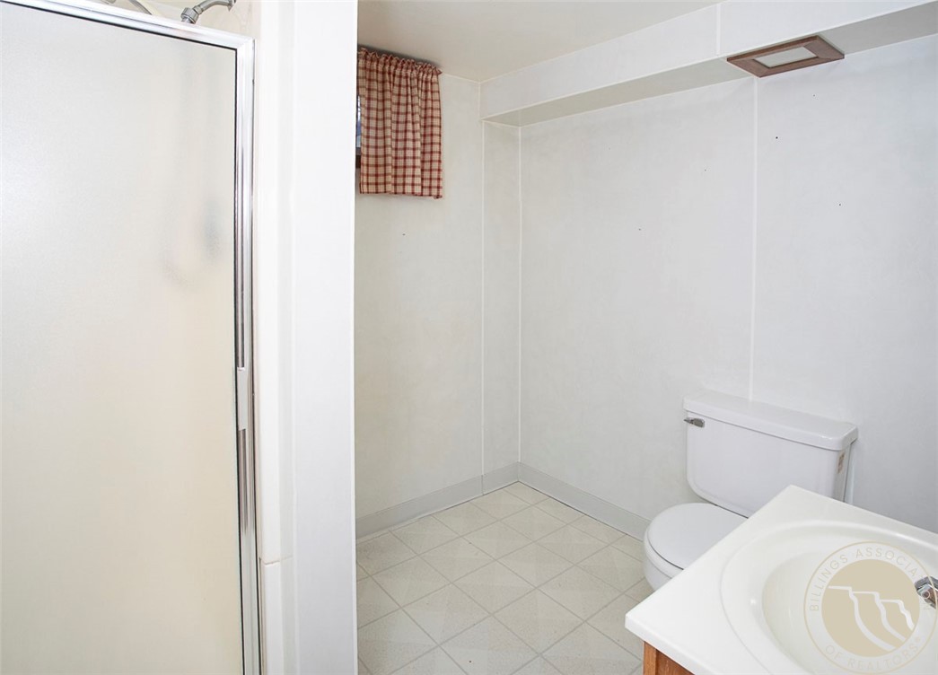 Billings, Montana 59102, United States, 5 Bedrooms Bedrooms, ,2 BathroomsBathrooms,Residential,Active,167741