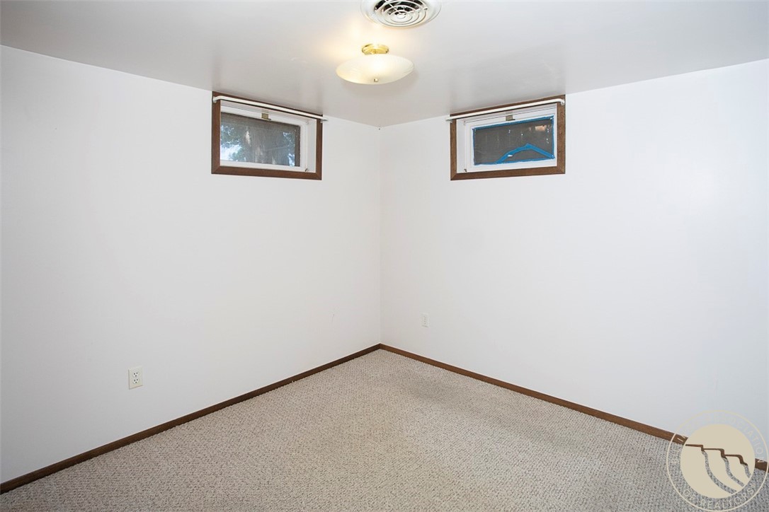 Billings, Montana 59102, United States, 5 Bedrooms Bedrooms, ,2 BathroomsBathrooms,Residential,Active,167741