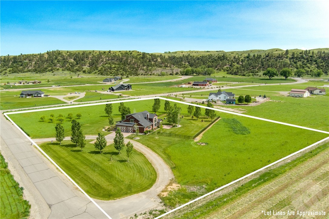3904 Retreat Dr
