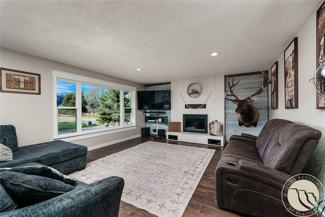 14 Youngs Point Road