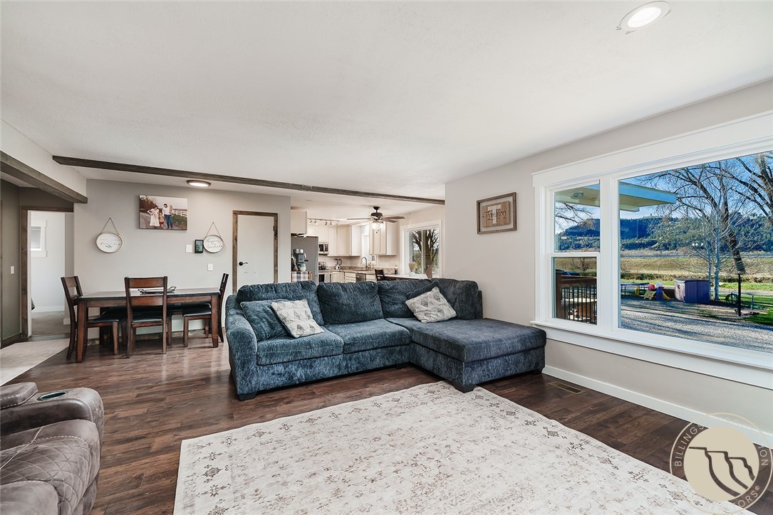 14 Youngs Point Road