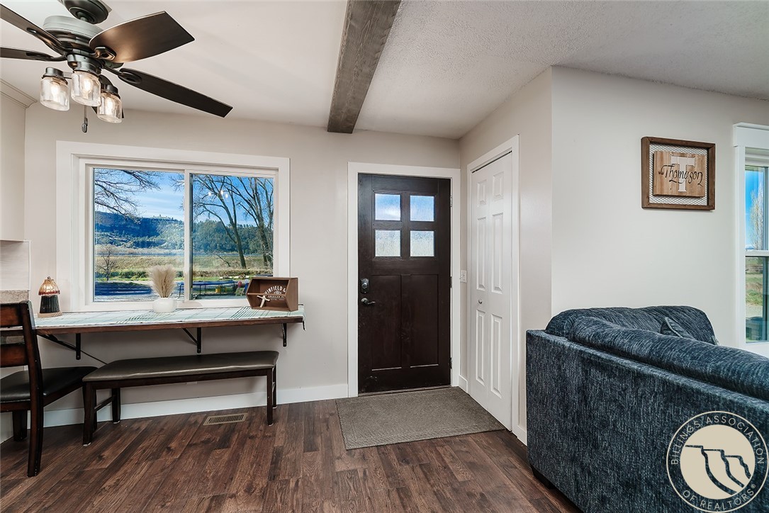 14 Youngs Point Road