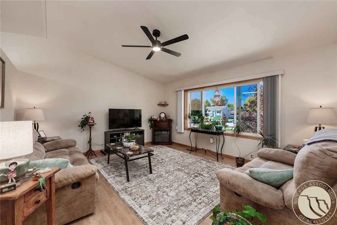 475 S 37th Street W