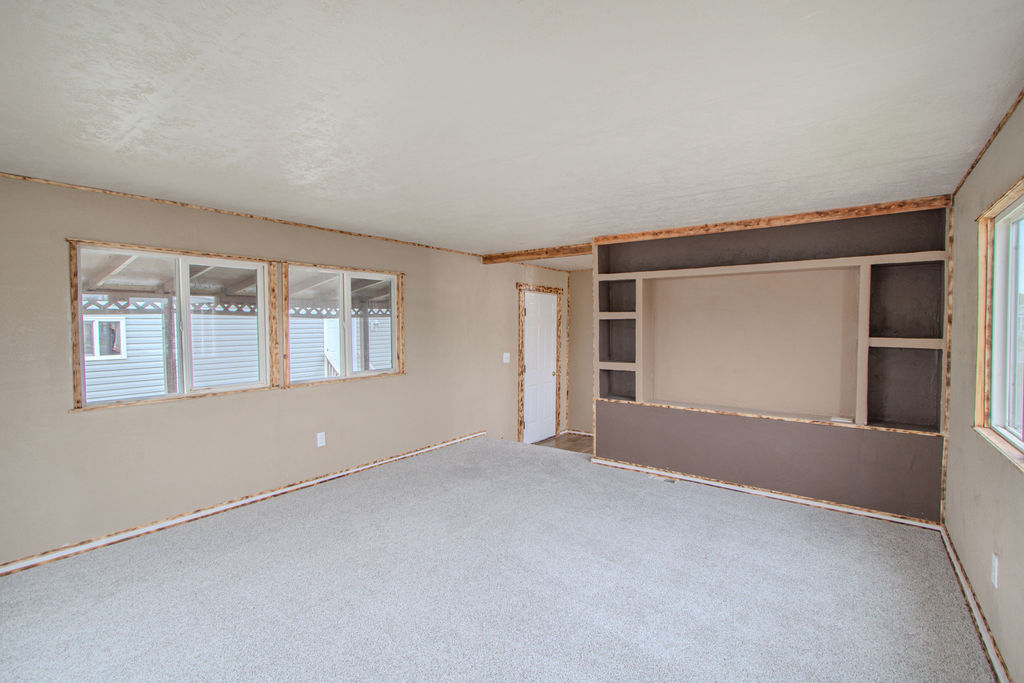 820 Arlington Drive 7