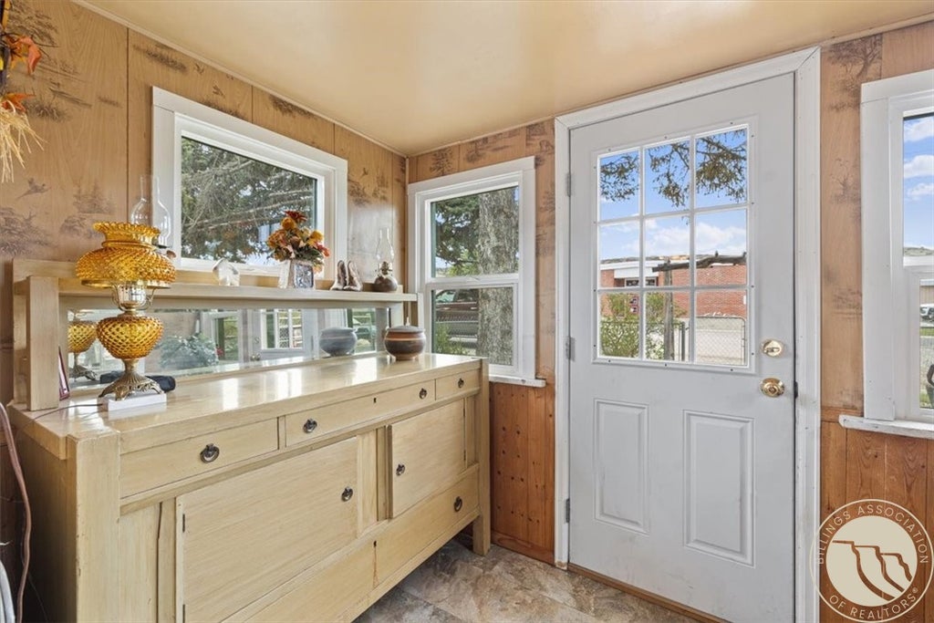 Photo of 135 S Montana Avenue, Absarokee, MT 59001 (MLS # 359326)