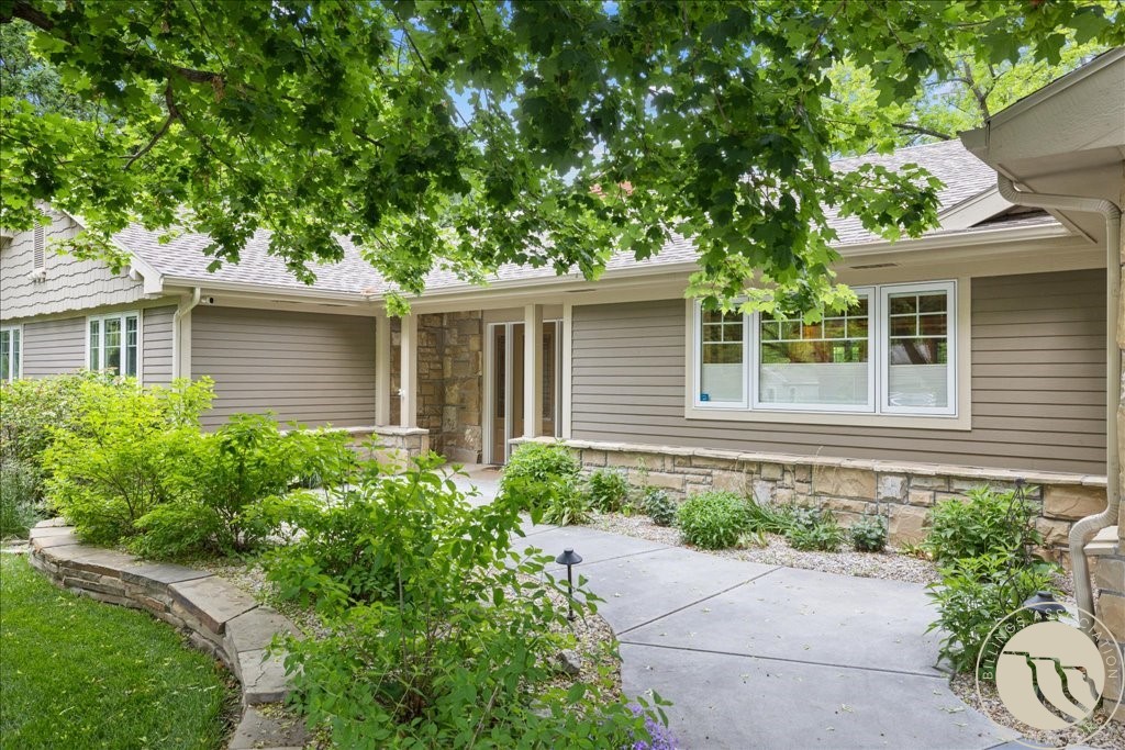 2620 Woody Drive