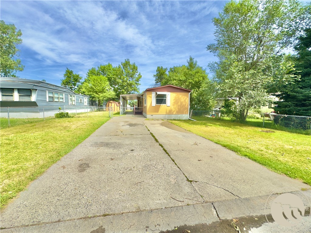 225 Windsor Circle N