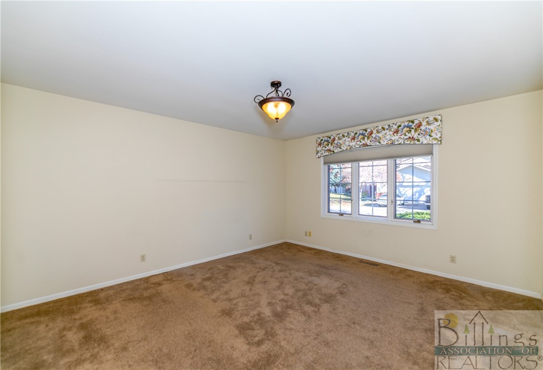 Billings, Montana 59102, United States, 4 Bedrooms Bedrooms, ,3 BathroomsBathrooms,Residential,Contingent,33943