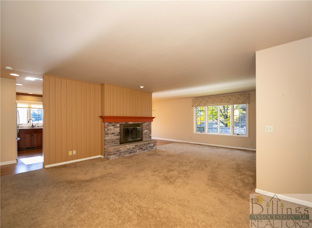 Billings, Montana 59102, United States, 4 Bedrooms Bedrooms, ,3 BathroomsBathrooms,Residential,Contingent,33943