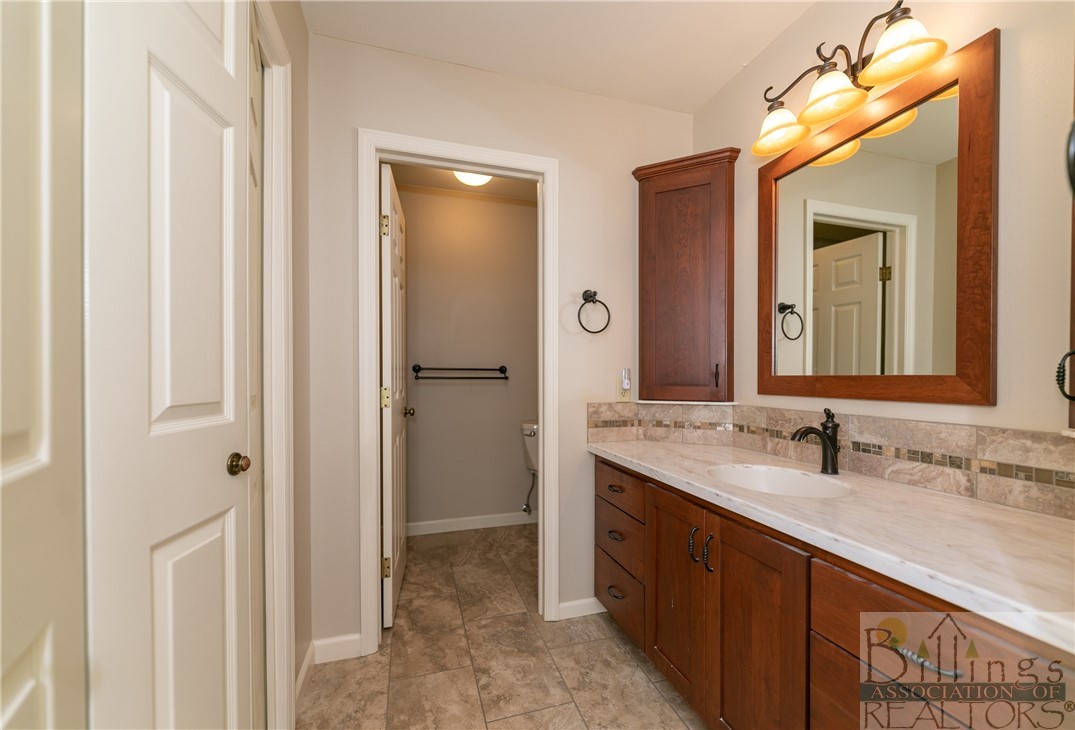 Billings, Montana 59102, United States, 4 Bedrooms Bedrooms, ,3 BathroomsBathrooms,Residential,Contingent,33943