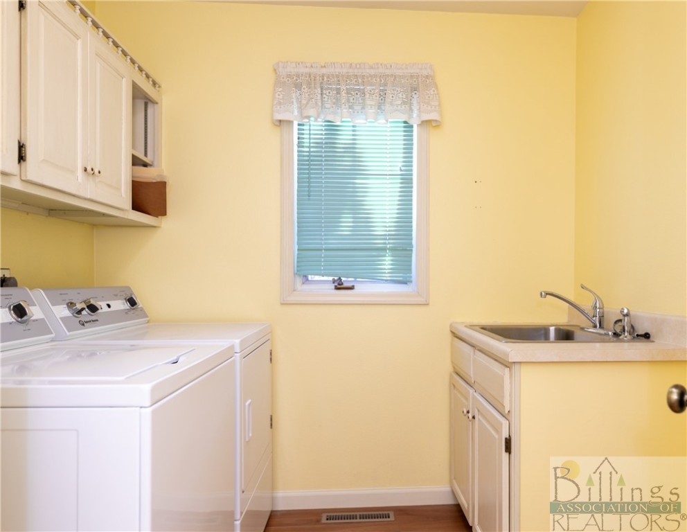 Billings, Montana 59102, United States, 4 Bedrooms Bedrooms, ,3 BathroomsBathrooms,Residential,Contingent,33943