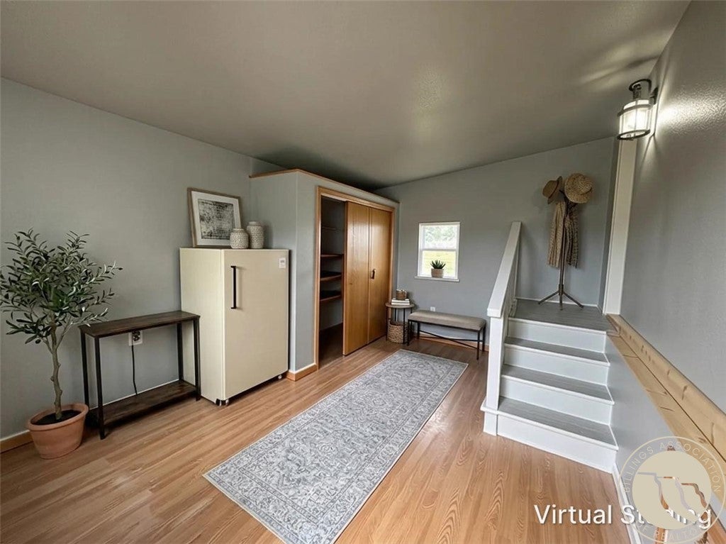2408 E Maryland Lane