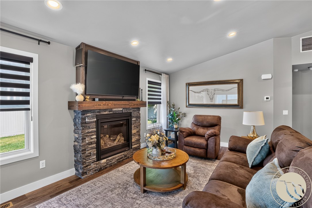 1306 Daybreak Drive