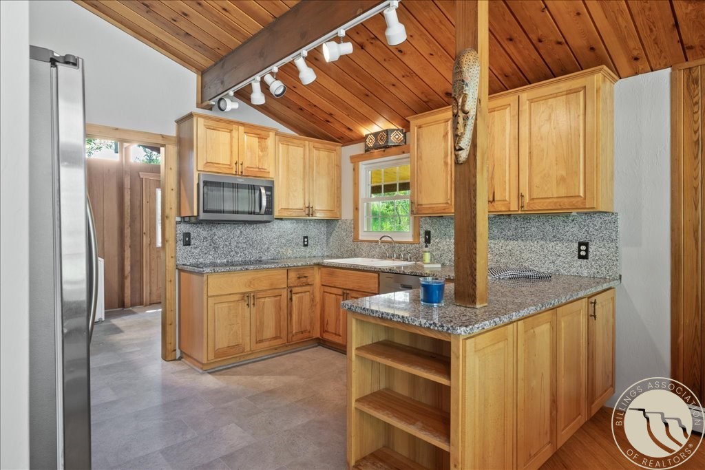 Roberts, Montana 59070, United States, 1 Bedroom Bedrooms, ,1 BathroomBathrooms,Residential,Contingent,183345