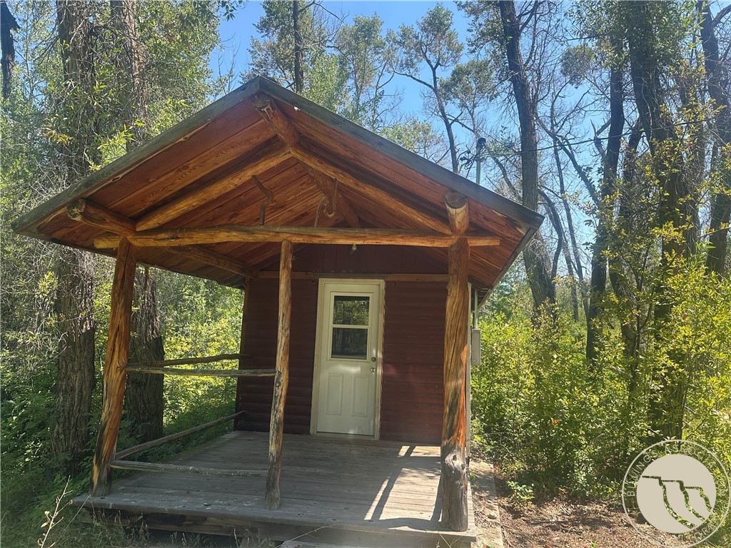 Roberts, Montana 59070, United States, 1 Bedroom Bedrooms, ,1 BathroomBathrooms,Residential,Contingent,183345