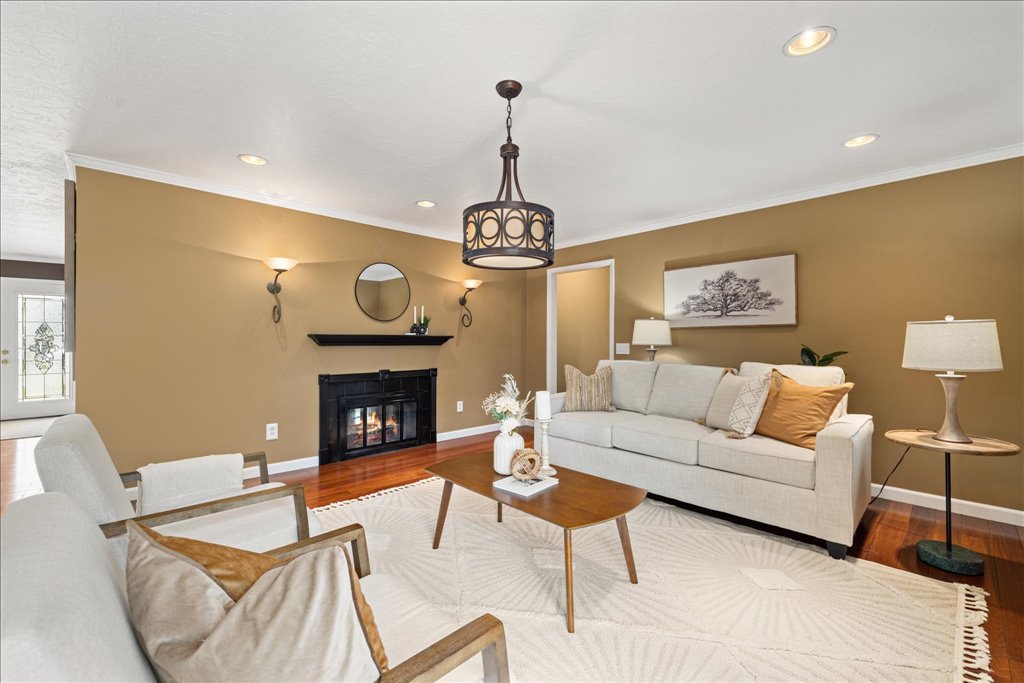 3903 Palisades Park Drive