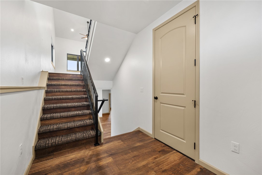 2 Pineridge Circle #2 2